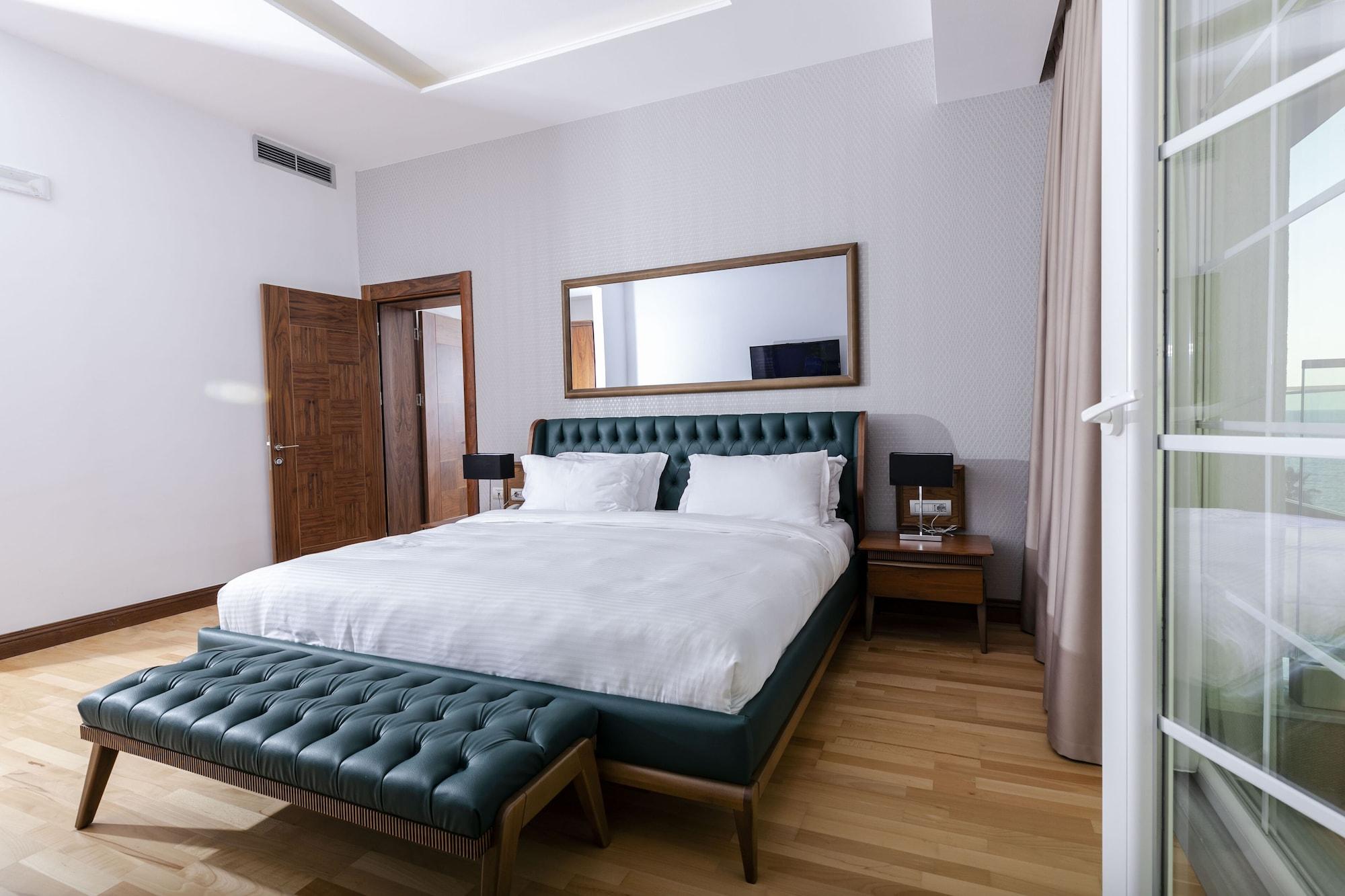 Prestige Resort Durres Qerret Esterno foto