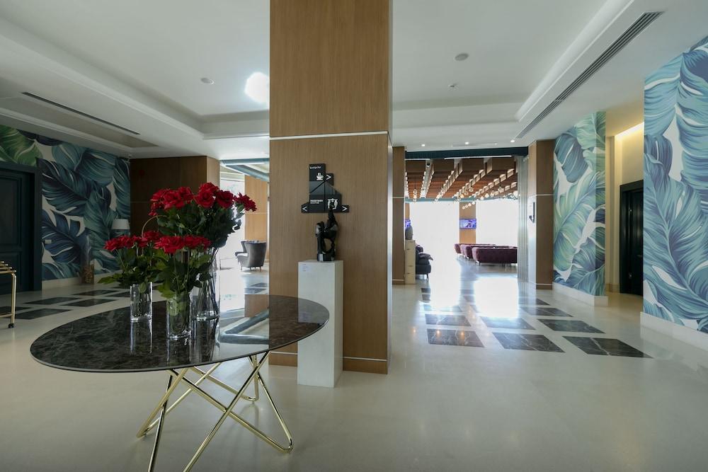 Prestige Resort Durres Qerret Esterno foto