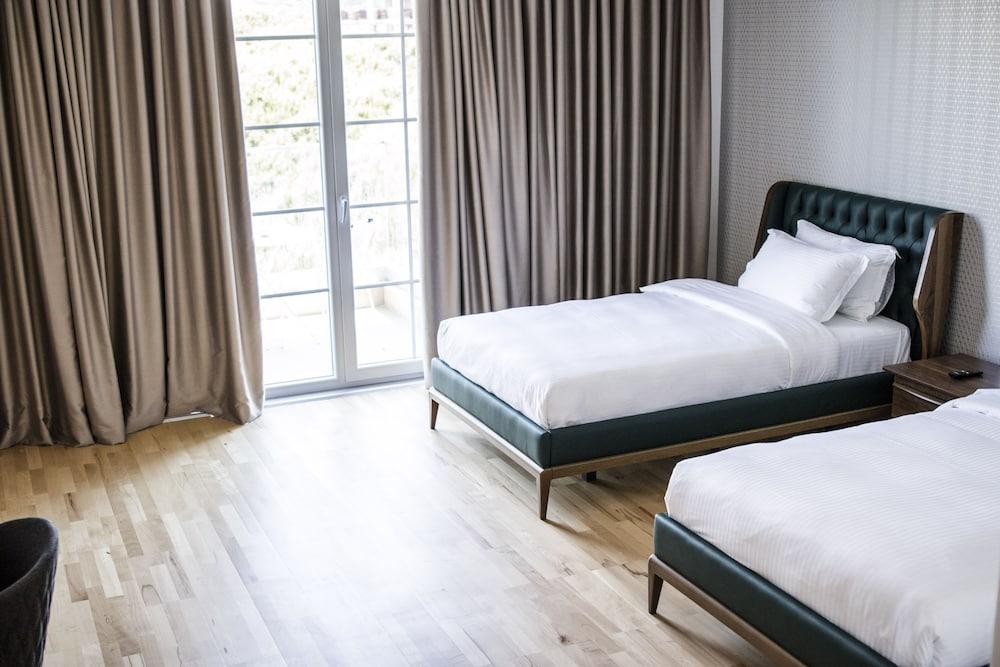 Prestige Resort Durres Qerret Esterno foto
