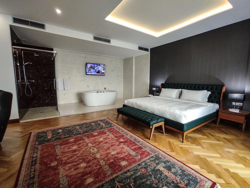 Prestige Resort Durres Qerret Esterno foto