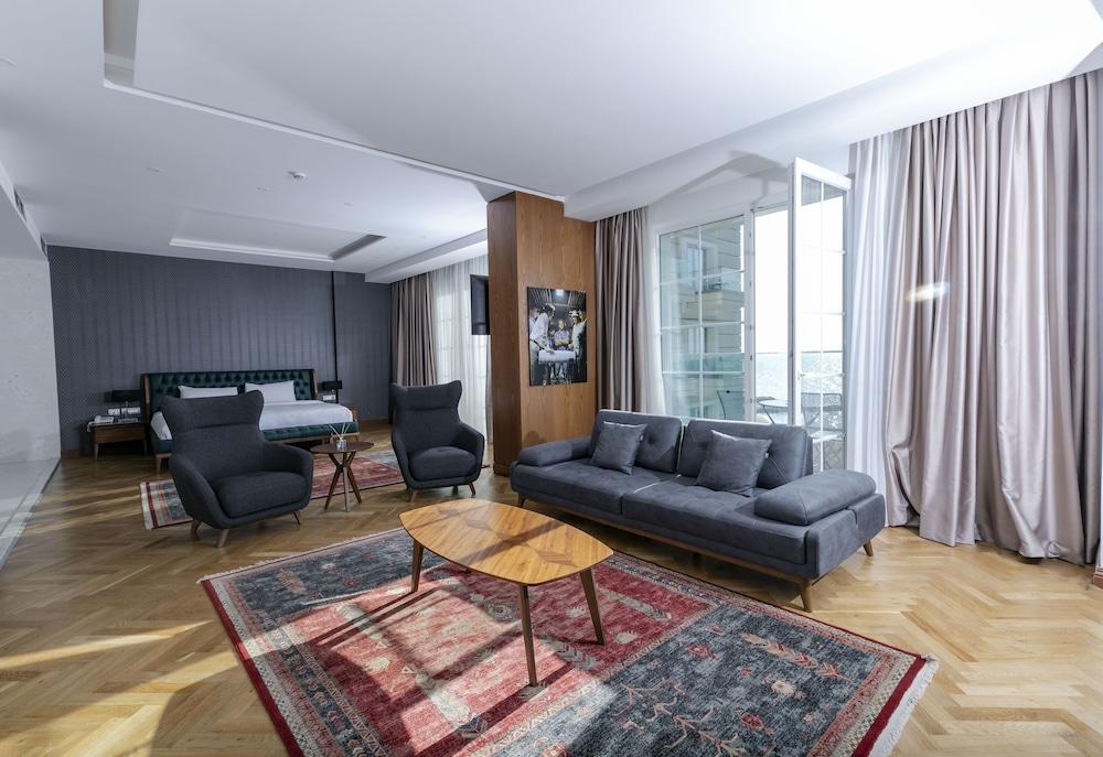 Prestige Resort Durres Qerret Esterno foto