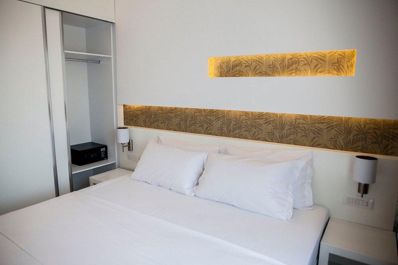 Prestige Resort Durres Qerret Esterno foto